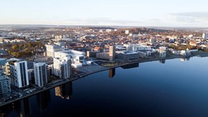 Aalborg Kommune vedtager nyt budgetforlig med bred politisk støtte og fokus på fremtidssikring