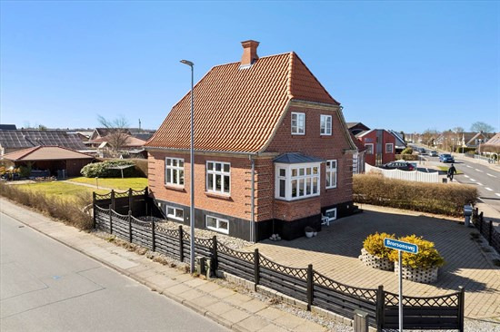 Gl. Ålborgvej 29 og 2 andre boliger er kommet til salg denne uge i Sæby - se boligerne her.