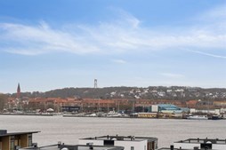 4-værelses med kæmpe terrasse og fed panoramaudsigt over fjorden og Aalborg