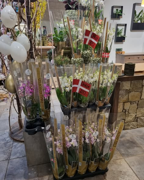 Fødselsdagstilbud hos Fynbogården Blomster ApS: Spar 40% på buketter og gode priser på orkideer