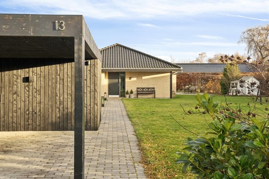 Sommervej 13 og 2 andre boliger er kommet til salg denne uge i Jyllinge - se boligerne her.