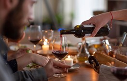 Oplev spanske vine og tapas hos Lahvino Wine & Spirits den 30. oktober 2025