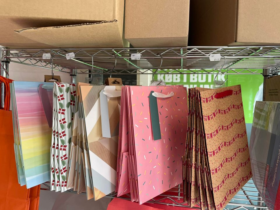 Center Kiosken tilbyder nu gaveposer og hjælp til bogbestilling