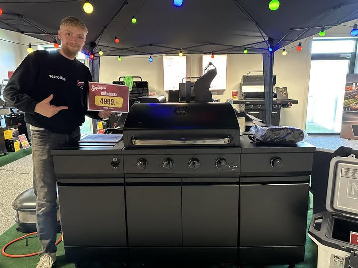 Skousen Nørresundby Hvidevarer klar med begrænset antal Falcon Island udekøkkener til nedsat pris