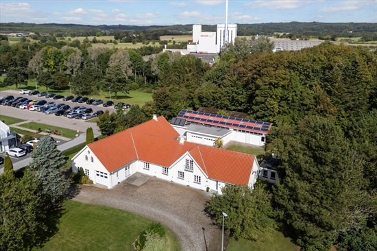 Luksus til salg: Ørsøvej 1 til 2.795.000 kr – Se Dronninglunds dyreste boliger her