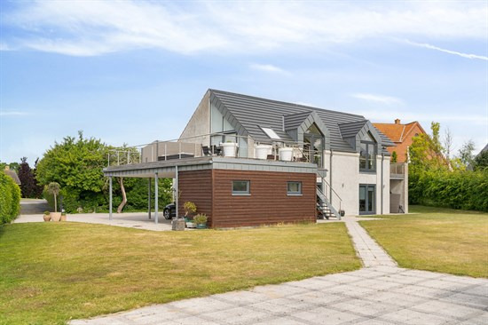 Drømmer du om luksus? For 6.695.000 kr er Strandalleen 30 kommet til salg - Se den og de dyreste boliger til salg her
