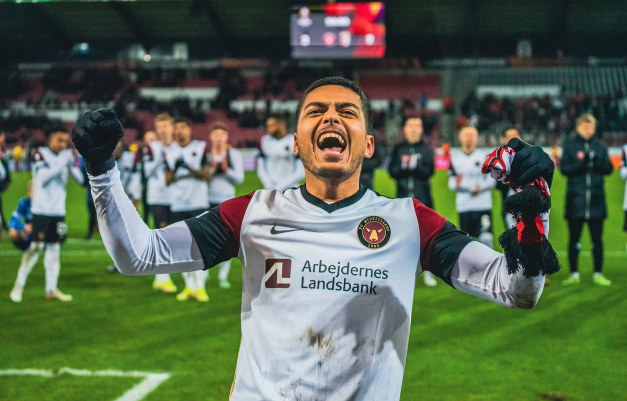 Evander forlænger med FC Midtjylland