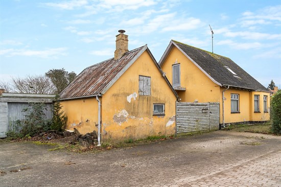 Varpelev Bygade 3 er til salg for kun 795.000 kr.: Se de billigste boliger til salg i Hårlev her