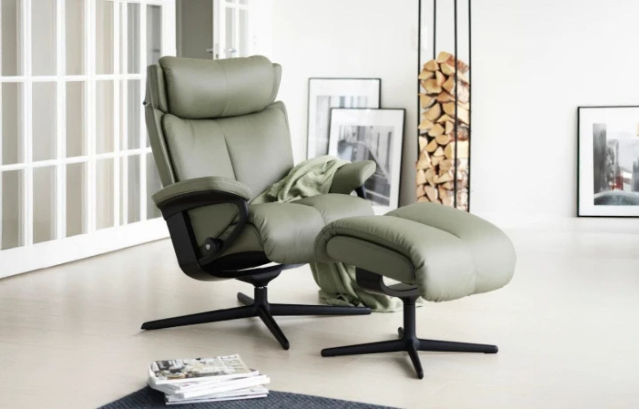 Oplev ultimativ komfort med en Stressless lænestol fra Møblér Bolighuset Thisted