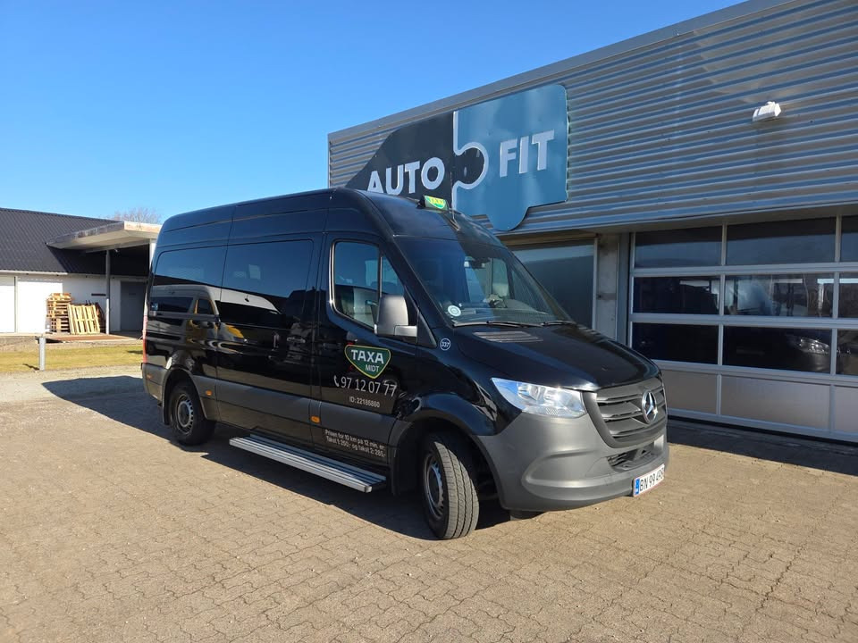 AutoFit A/S leverer brugt Mercedes-Benz Sprinter til Taxa Midt