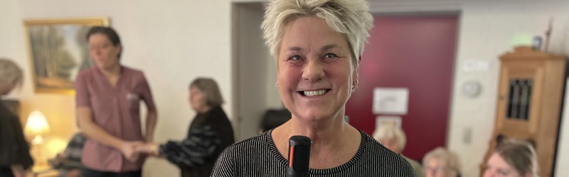 Plejecentre i Frederikshavn skaber Grand Prix-stemning med musik og bevægelse for beboerne