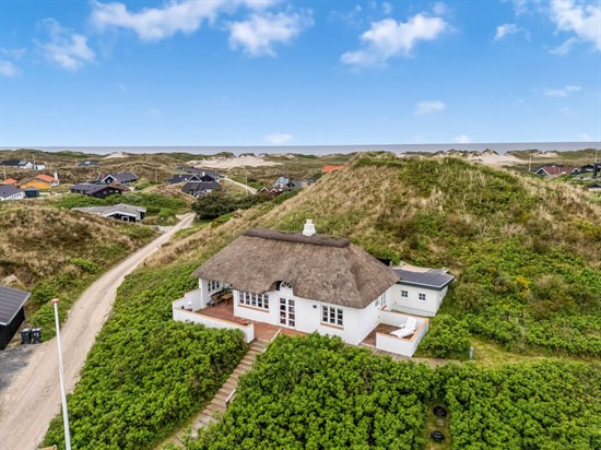 Pris sat ned med 400.000 kr. på Hvidbjergvej 48