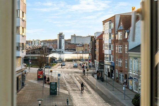 Torvet 3 og 1 anden boliger er kommet til salg denne uge i Nørresundby - se boligerne her.