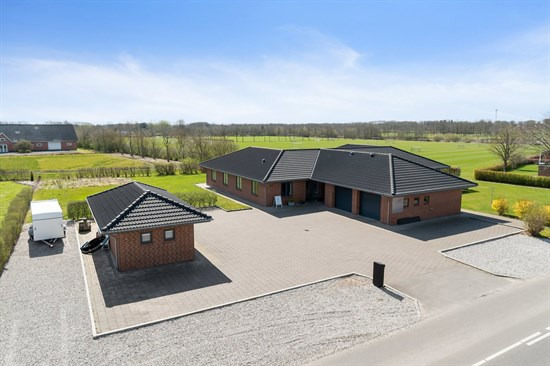 Top 6 over dyreste boliger til salg i Vildbjerg. Priser op til 13.000.000 kr