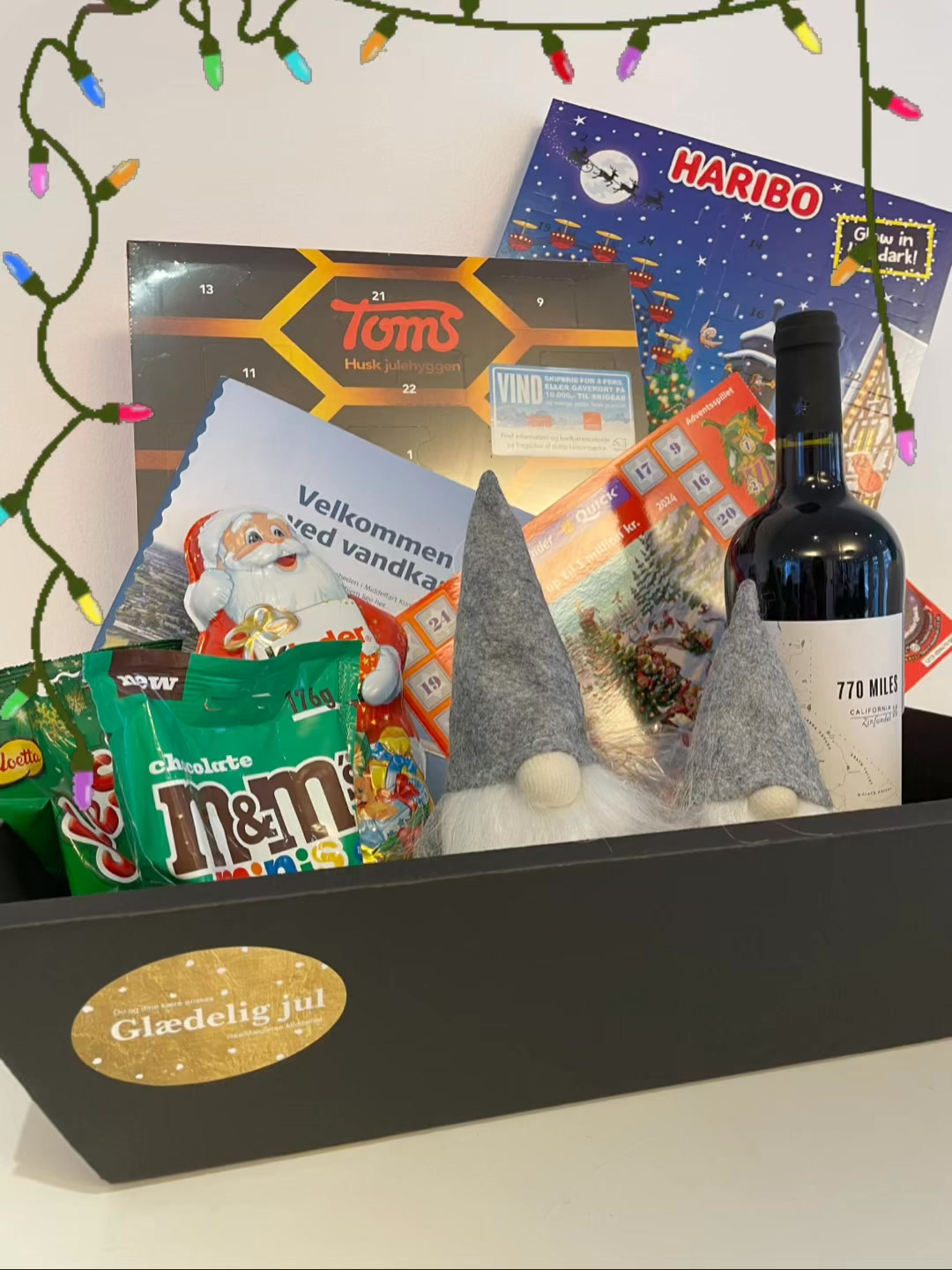 RealMæglerne Middelfart lancerer julekonkurrence med lækker julekurv som præmie