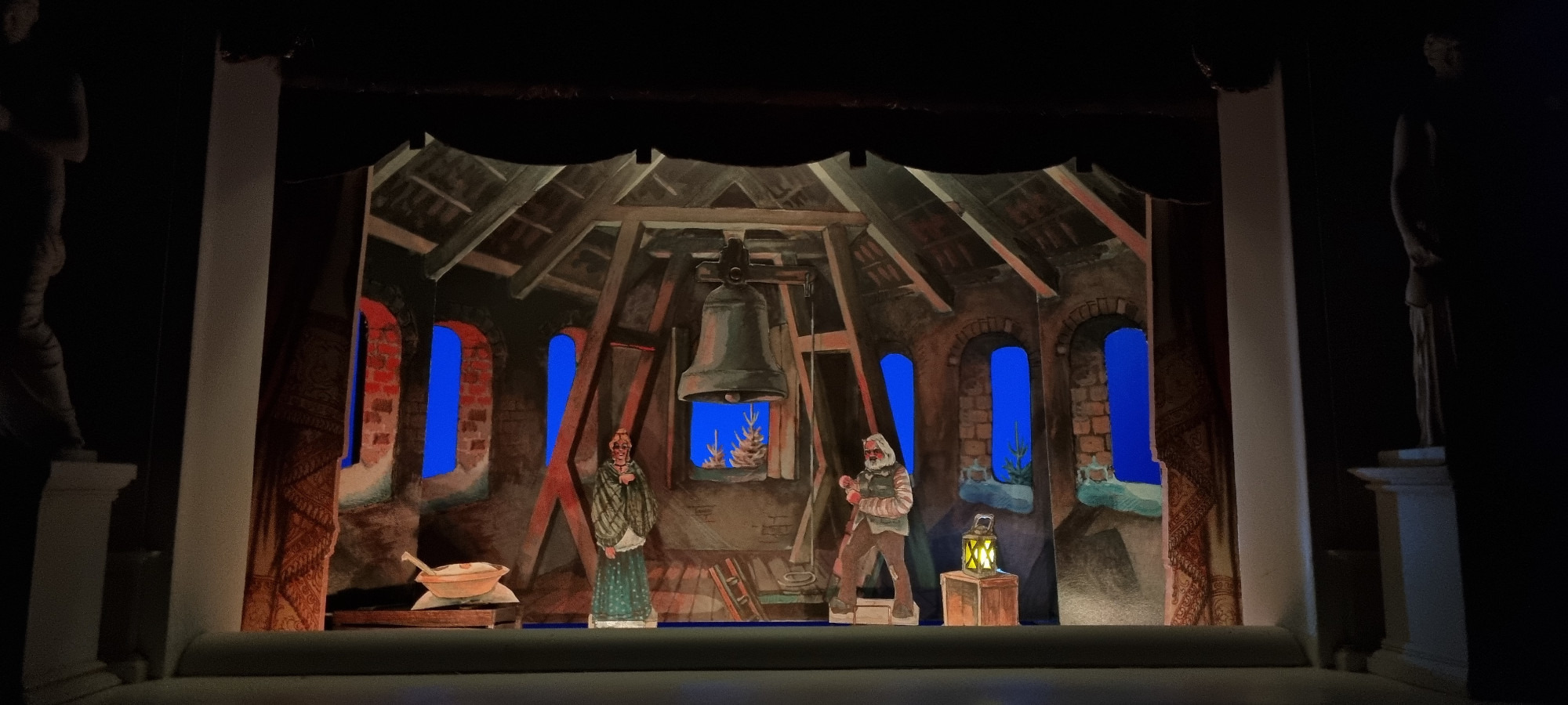 Oplev historisk papirteater med Nøddebo præstegård i Kongens Lyngby