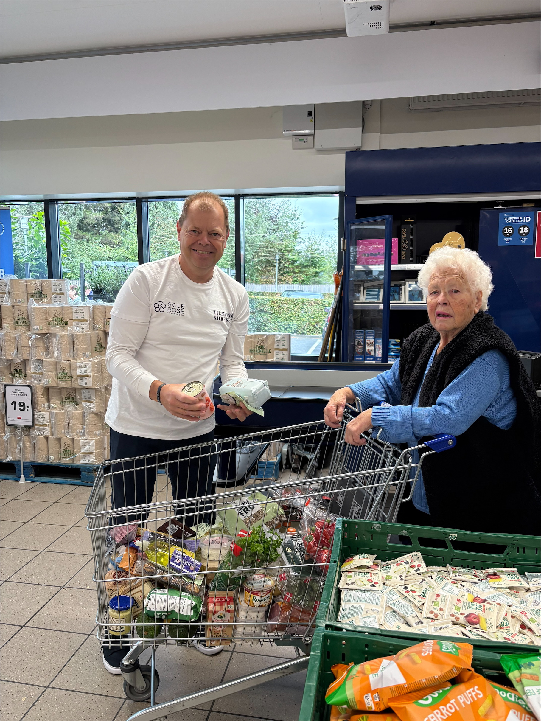 Frivillige pakkede varer og satte fokus på en vigtig sag 