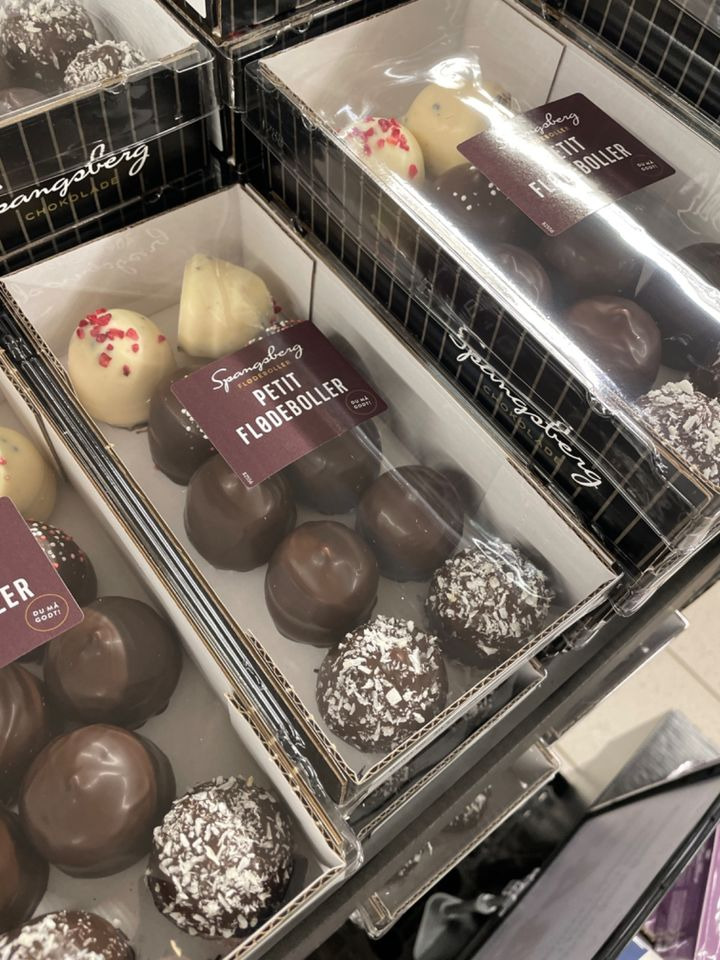 SPAR Nørrebro Hjørring tilbyder Spangsberg petit flødeboller til ja tak-pris
