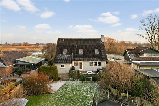 Luksusbolig netop kommet til salg i Ishøj: Se hvad du skal smide for Ishøjs dyreste adresser her