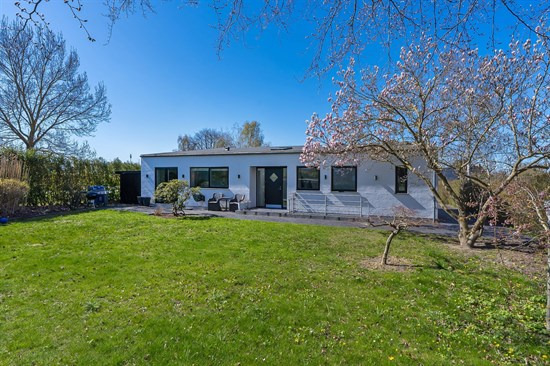 Top 6 over dyreste boliger til salg i Smørum. Priser op til 55.000.000 kr