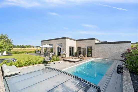 Top 6 over dyreste boliger til salg i Smørum. Priser op til 55.000.000 kr