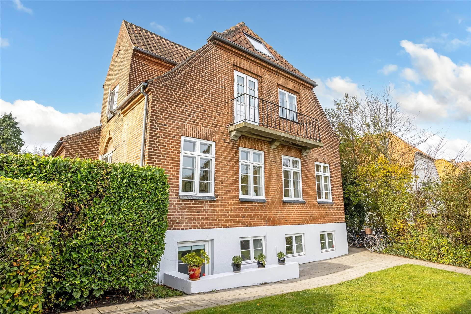 For 14,5  mio. kroner kan du nu få Eugen Warmings Vej 5 - Se priserne på de dyreste boliger til salg i Aarhus