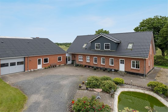 Top 6 over dyreste boliger til salg i Grindsted. Priser op til 6.895.000 kr