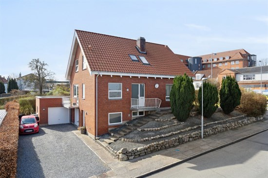 Pris sat ned med 100.000 kr. på Jyllandsgade 37