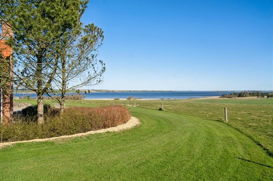 Top 6 over dyreste boliger til salg i Thyholm. Priser op til 5.950.000 kr