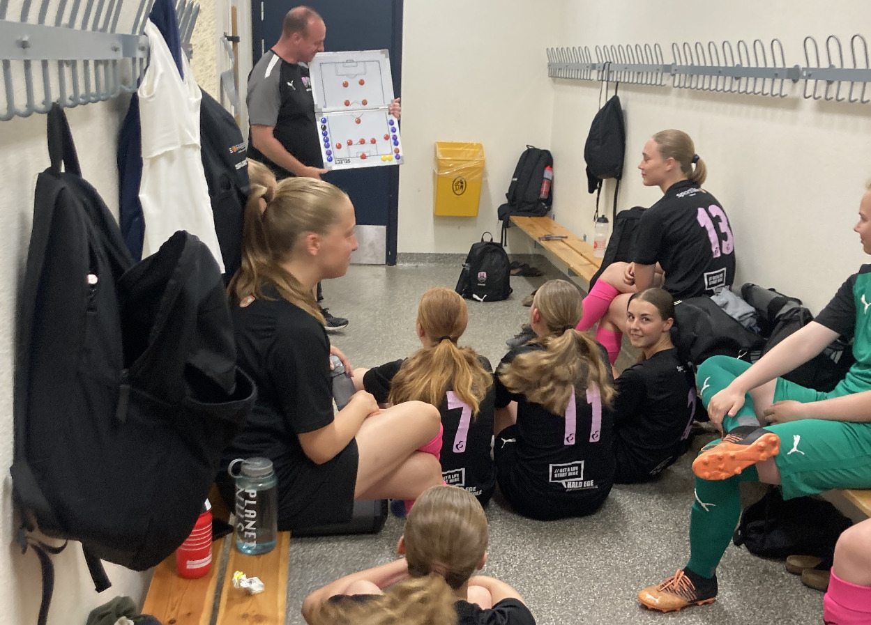 Team Viborg-pigerne runder sæsonen af med et nederlag