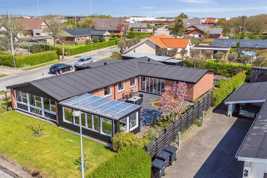 Platanvej 32 og 6 andre boliger er kommet til salg denne uge i Thy - se boligerne her.