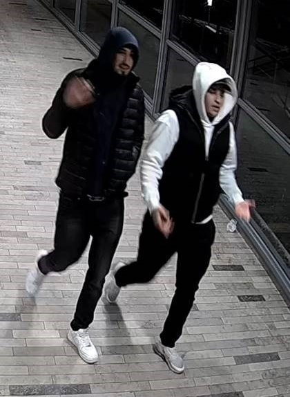 To mænd efterlyses for røveri ved Islev Station