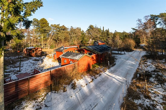 Rørvej 6 og 1 anden boliger er kommet til salg denne uge i Nexø - se boligerne her.