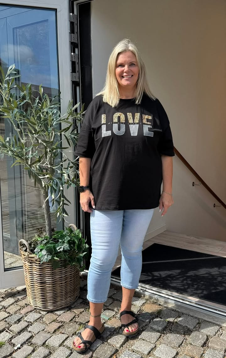 Only Curves introducerer ny tøjkollektion med dyreprint-design