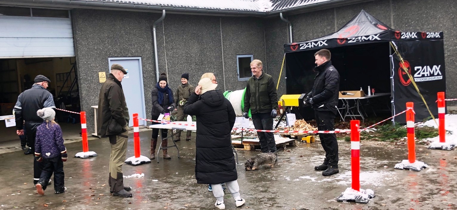 Juletræssalg på Ristrup Hovedgaard
