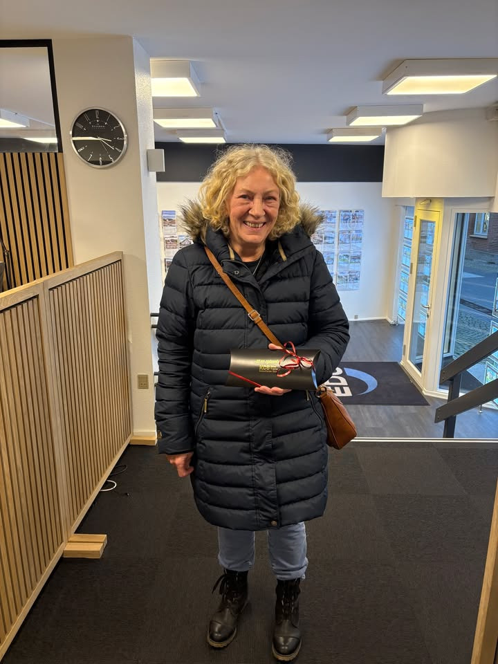 EDC Skive I/S deler vinderens glæde over 1. adventspræmie og inviterer til ny konkurrence