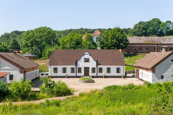 Ballevej 94 er til salg for kun 595.000 kr.: Se de billigste boliger til salg i Bredsten her