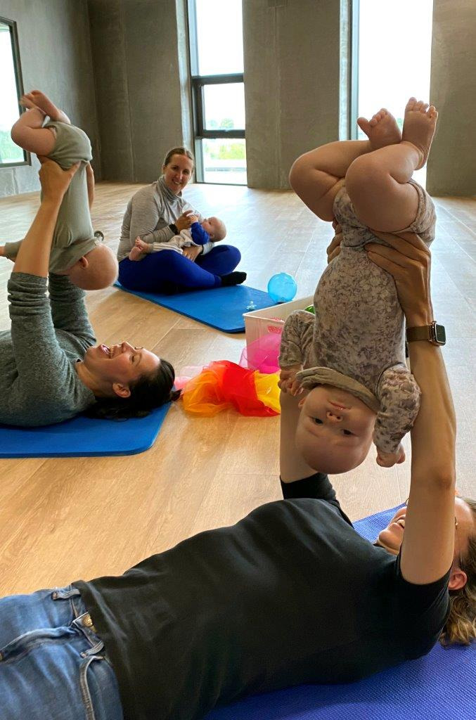 Herning Svømmehal introducerer nyt babymotorik- og efterfødselstræningshold