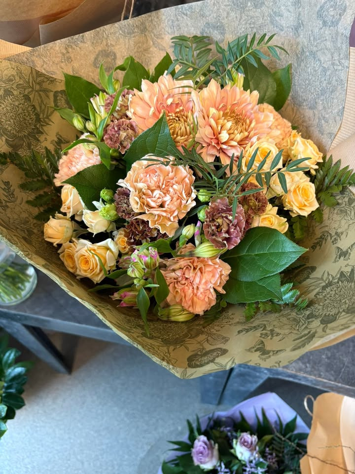 Vestergades Blomster ApS inviterer til nyopfyldt selvbetjeningsbutik med lange åbningstider