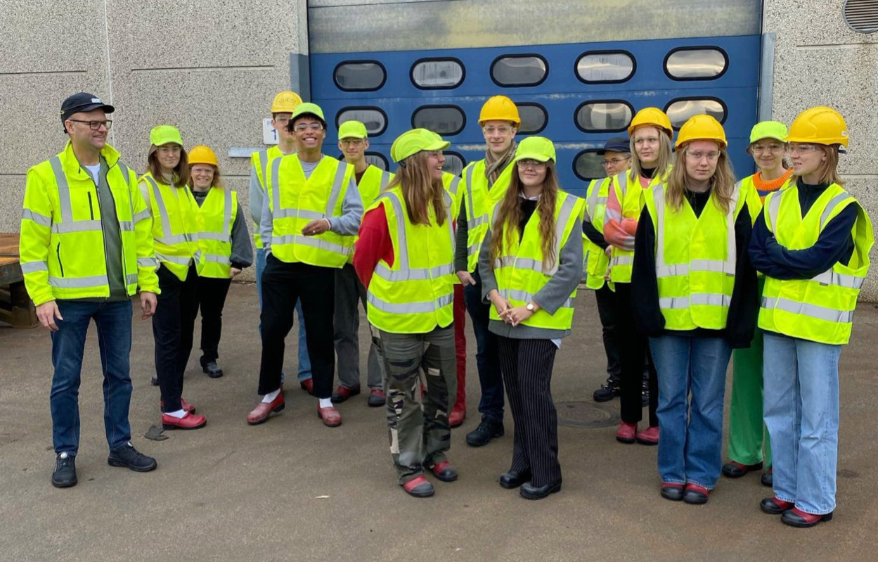 Gymnasieelever skal løse manglen på arbejdskraft i lokale industrivirksomheder  