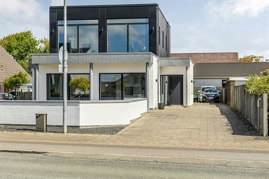 Sædding Strandvej 219 og 9 andre boliger er kommet til salg denne uge i Esbjerg - se boligerne her.