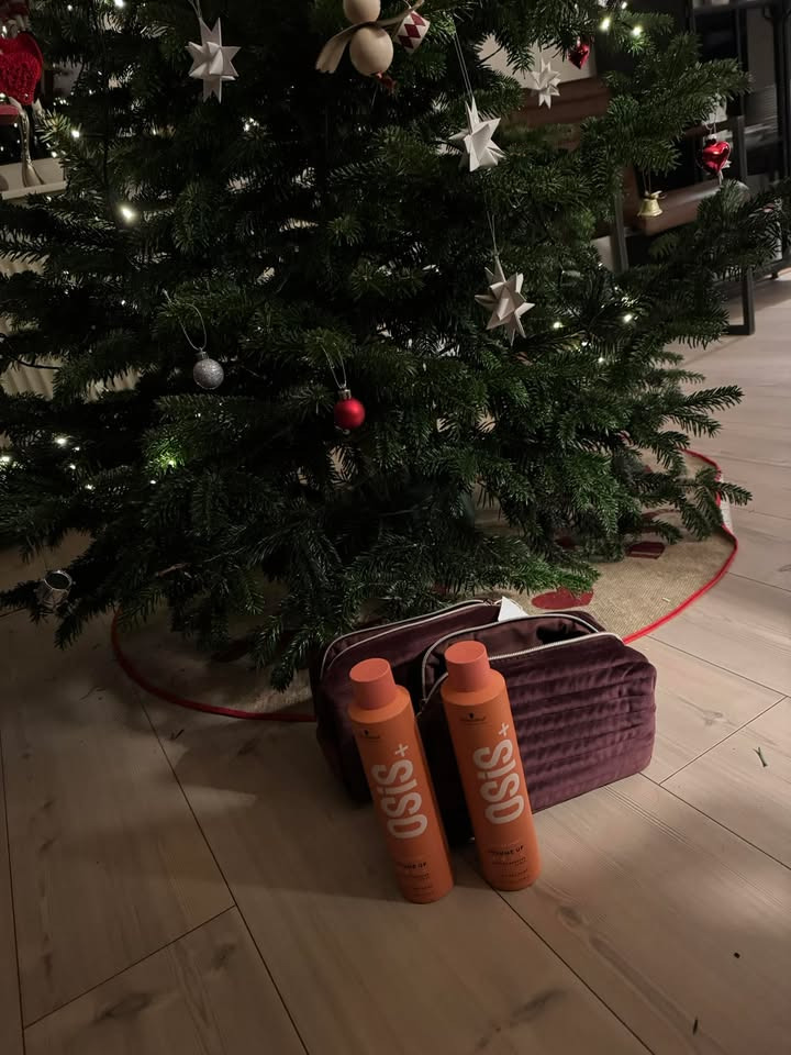 Julekonkurrence 2024 hos COMBI FRISØREN: Vind lækre Schwarzkopf produkter