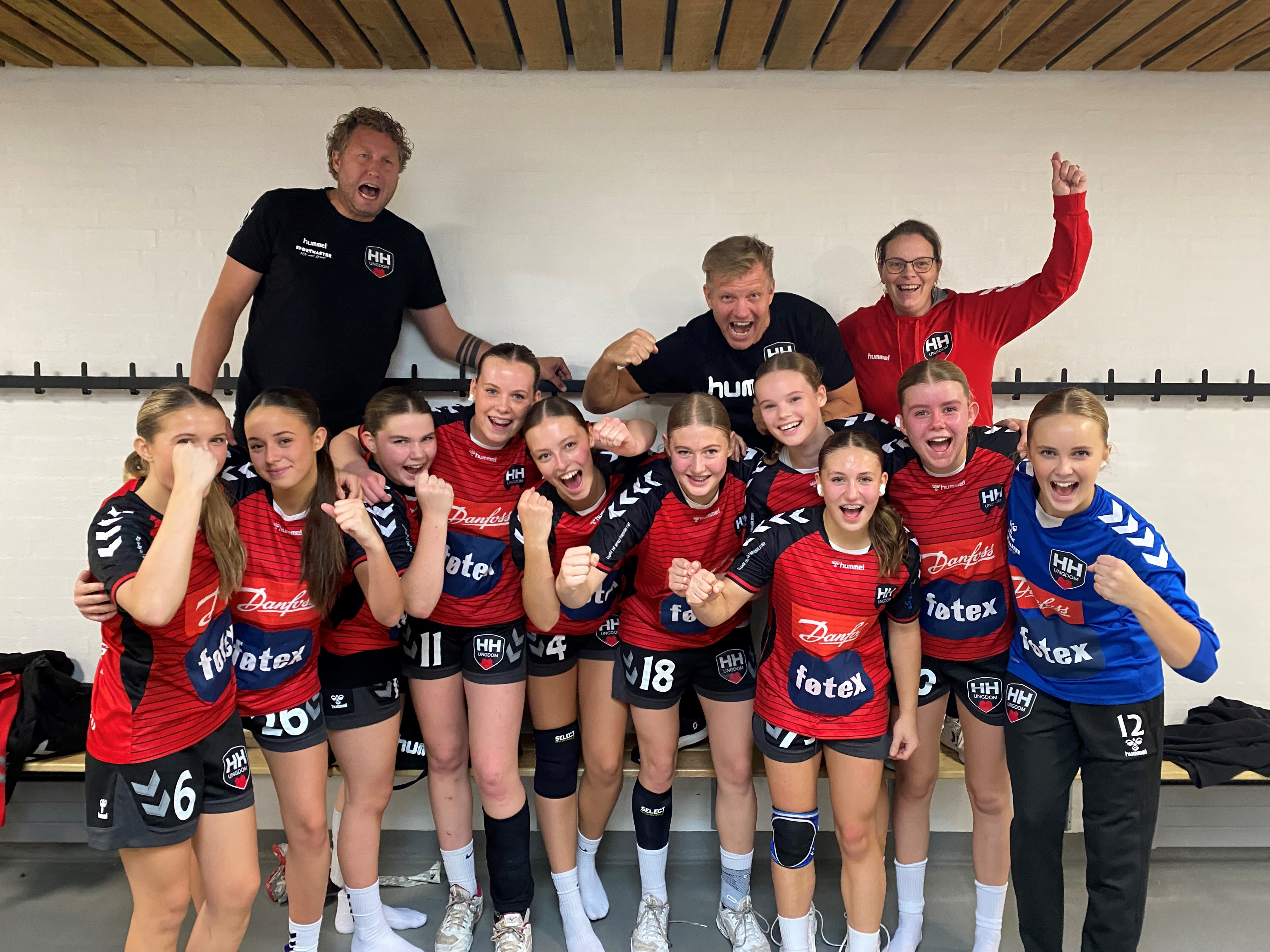 Overlegen sejr til Horsens HKs U15-piger