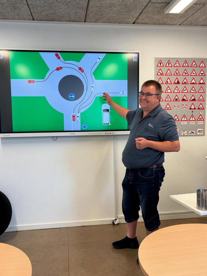 Bech's Køreskole præsenterer nye lokaler og fleksible kørelektioner