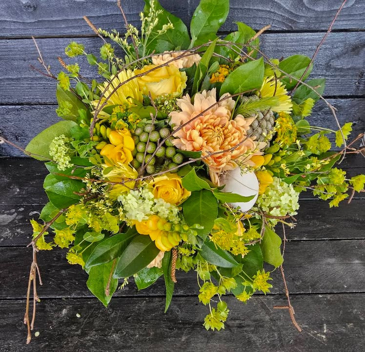 Flore Vida præsenterer smukke begravelses- og påskebuketter online