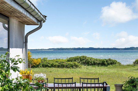 Strandvangsvej 116 og 1 anden boliger er kommet til salg denne uge i Egå - se boligerne her.