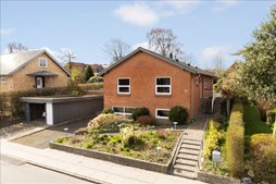 Til salg hos EDC Skive I/S: Charmerende og velholdt villa