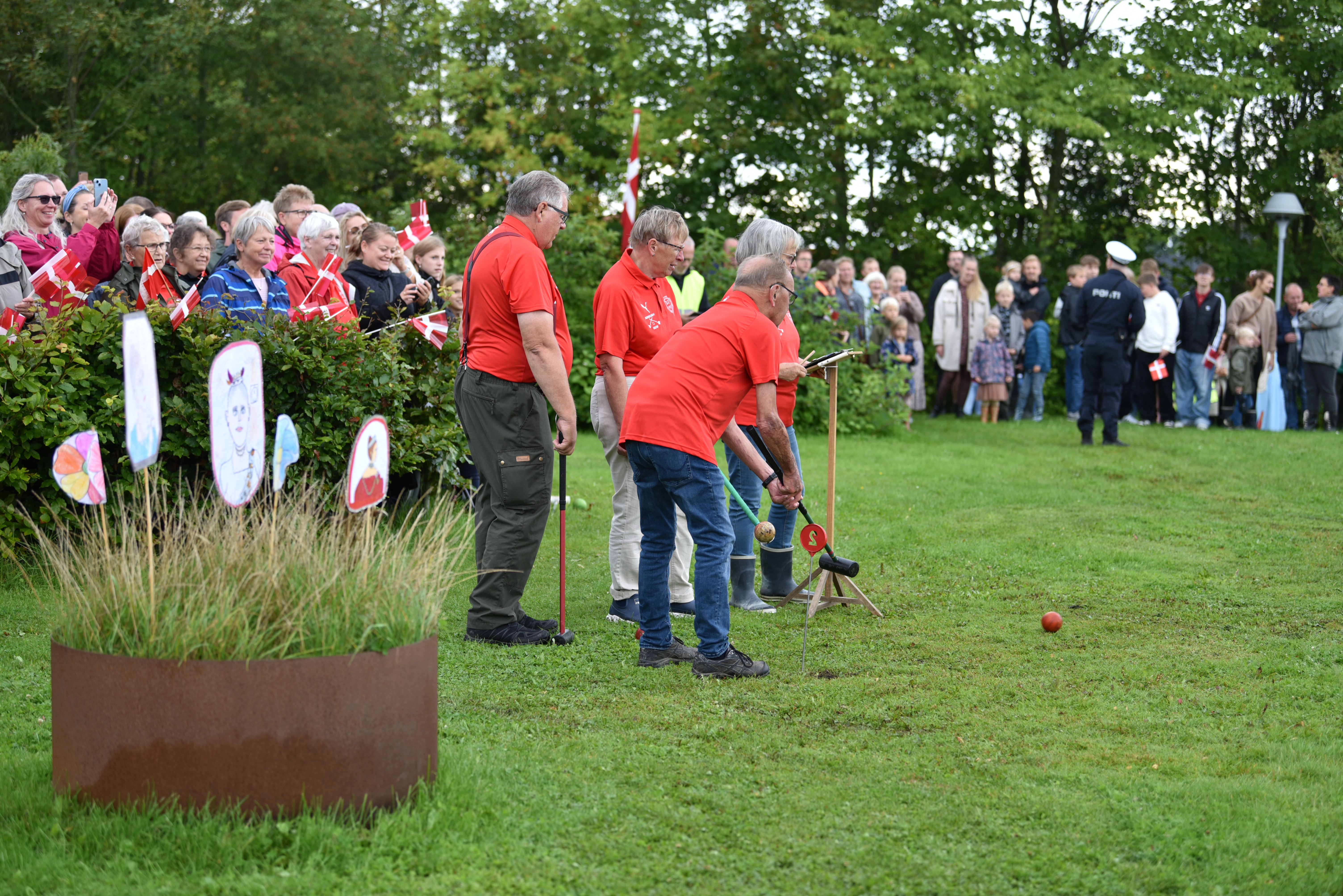 H.M. Dronningen introduceret  til krolf i Øster Bjerregrav