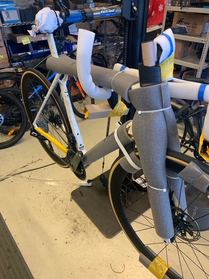 Birks Bike Shop ApS laver skr&#xE6;ddersyet julecykel til tilfreds kunde i Br&#xF8;nderslev