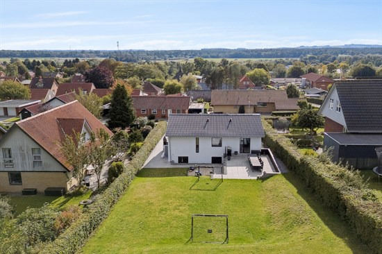 Top 6 over dyreste boliger til salg i Ryomgård. Priser op til 27.500.000 kr